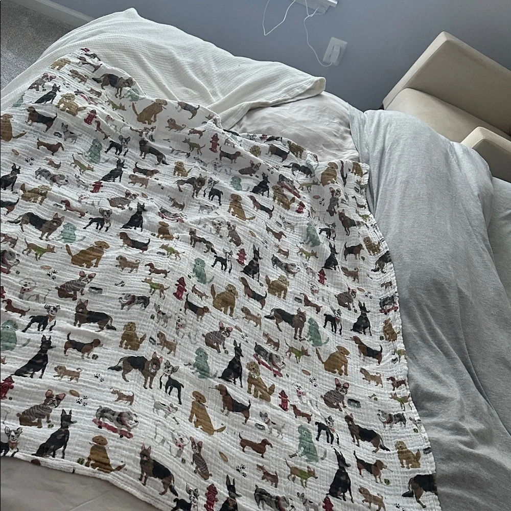 Little Unicorn Woof Muslin Swaddle - Picture 2 of 4